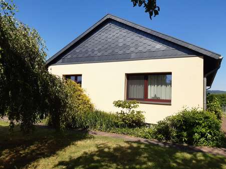 Ostansicht - Bungalow in 34439 Willebadessen mit 174m² kaufen