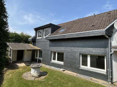 Rückansicht - Einfamilienhaus in 34431 Marsberg mit 155m² kaufen