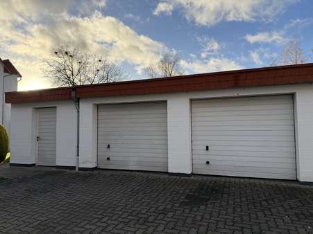 2 Garagen  - Etagenwohnung in 32839 Steinheim mit 50m² kaufen