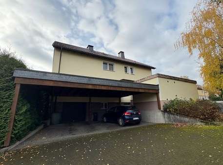 Carport Carport - Zweifamilienhaus in 37671 Höxter mit 219m² kaufen