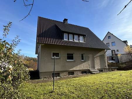 Rückansicht - Einfamilienhaus in 34431 Marsberg mit 130m² kaufen