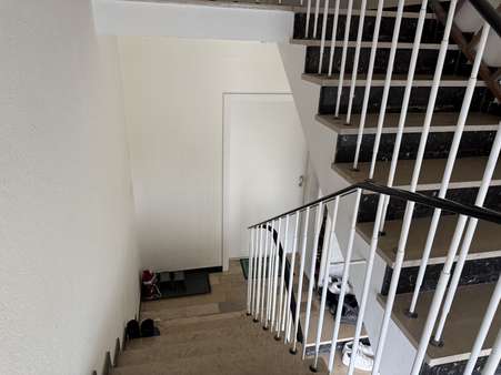 Treppenhaus Treppenhaus - Mehrfamilienhaus in 33014 Bad Driburg mit 333m² kaufen