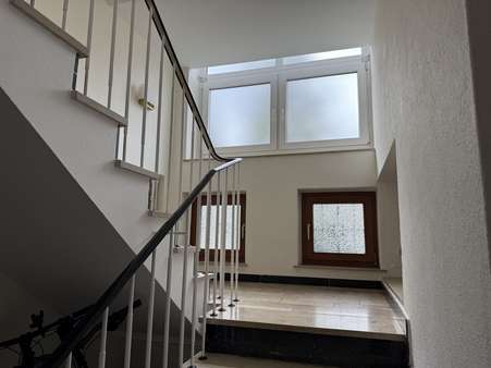 Treppenhaus Treppenhaus - Mehrfamilienhaus in 33014 Bad Driburg mit 333m² kaufen