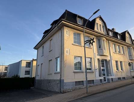 Vorderansicht - Haus in 32683 Barntrup mit 230m² kaufen