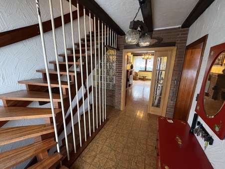 Flur EG - Zweifamilienhaus in 33184 Altenbeken mit 188m² kaufen