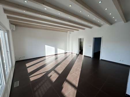 Wohnzimmer - Dachgeschosswohnung in 33106 Paderborn / Elsen mit 89m² kaufen