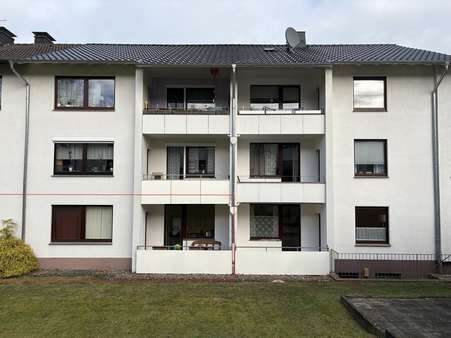Rückansicht - Erdgeschosswohnung in 33605 Bielefeld mit 71m² kaufen