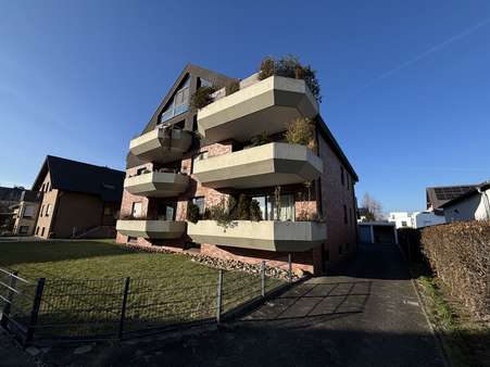 Außenansicht Außenansicht - Etagenwohnung in 33102 Paderborn mit 132m² kaufen