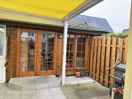 Gartenhaus - Doppelhaushälfte in 32791 Lage mit 125m² kaufen