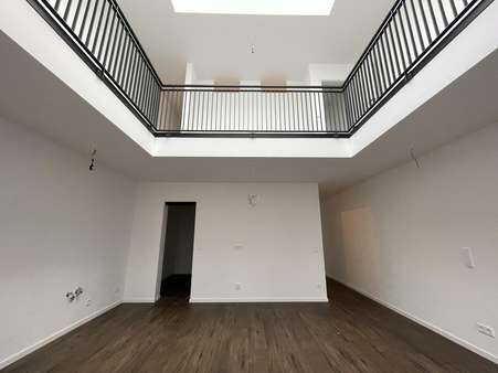 Wohnküche mit Blick ins Obergeschoss - Wohnanlage in 33161 Hövelhof mit 142m² als Kapitalanlage günstig kaufen