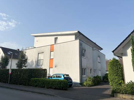 Hausansicht - Etagenwohnung in 33334 Gütersloh mit 70m² kaufen