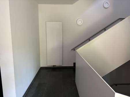 Treppenhaus - Büro in 33775 Versmold mit 753m² mieten