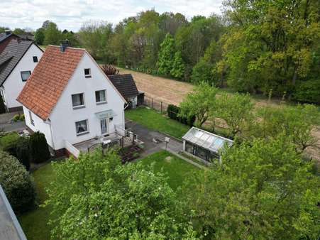 Drohnenaufnahme - Einfamilienhaus in 33334 Gütersloh mit 89m² kaufen