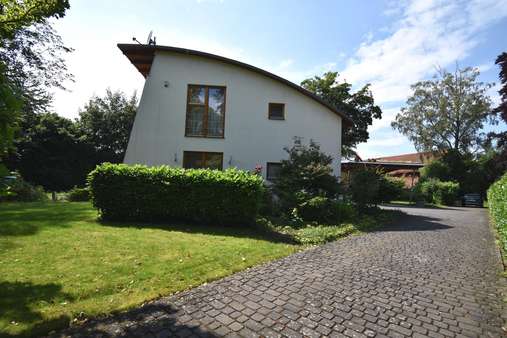 Einfahrt Einfahrt - Einfamilienhaus in 33775 Versmold mit 190m² kaufen