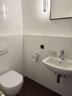 Gäste-WC - Doppelhaushälfte in 33332 Gütersloh mit 150m² kaufen