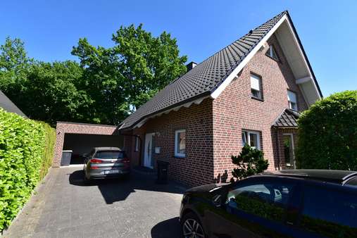 Frontansicht - Einfamilienhaus in 33775 Versmold mit 127m² kaufen