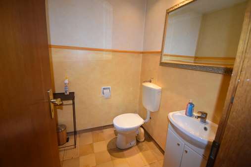 Gäste-WC Gäste-WC - Bungalow in 33775 Versmold mit 251m² kaufen