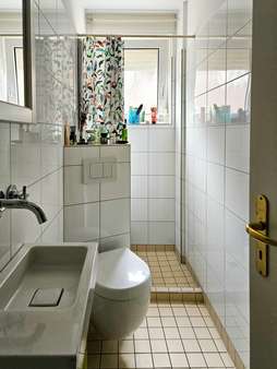 Duschbad im EG Haus 12a Duschbad im EG Haus 12a - Zweifamilienhaus in 33449 Langenberg mit 250m² kaufen