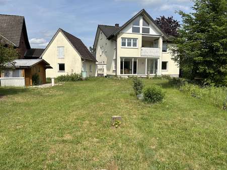 Garten Garten - Zweifamilienhaus in 33758 Schloß Holte-Stukenbrock mit 260m² kaufen