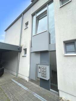 Hauseingang Hauseingang - Erdgeschosswohnung in 33442 Herzebrock-Clarholz mit 59m² kaufen