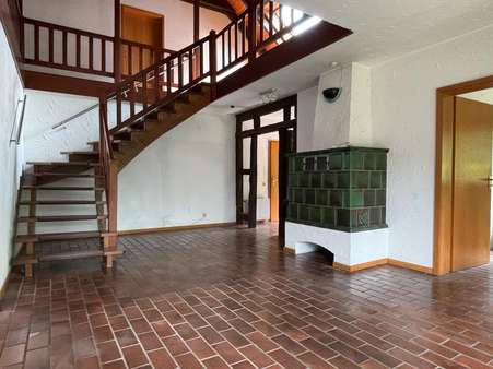 Galerie mit Kachelofen - Einfamilienhaus in 33803 Steinhagen mit 184m² kaufen