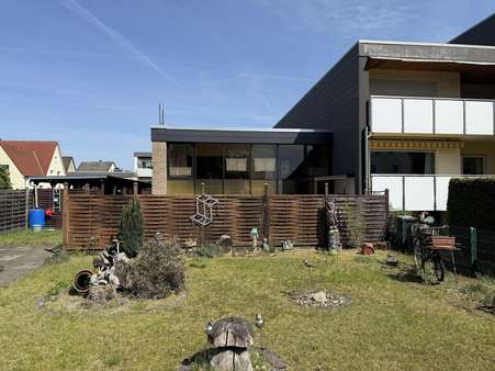 Gartenansicht - Reihenendhaus in 33659 Bielefeld mit 88m² kaufen