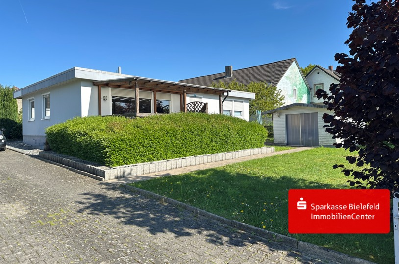 Außenansicht - Bungalow in 33739 Bielefeld mit 97m² kaufen