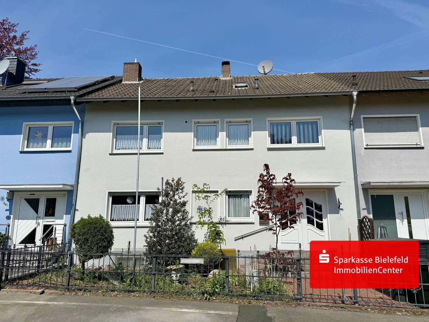 Außenansicht Außenansicht - Reihenmittelhaus in 33659 Bielefeld mit 120m² kaufen