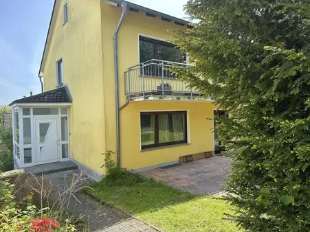 Ein- bis Zweifamilienhaus in top Lage am Johannisberg