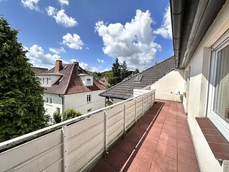 Schöne Dachgeschosswohnung im Kurort Bad Oeynhausen - zentral gelegen!