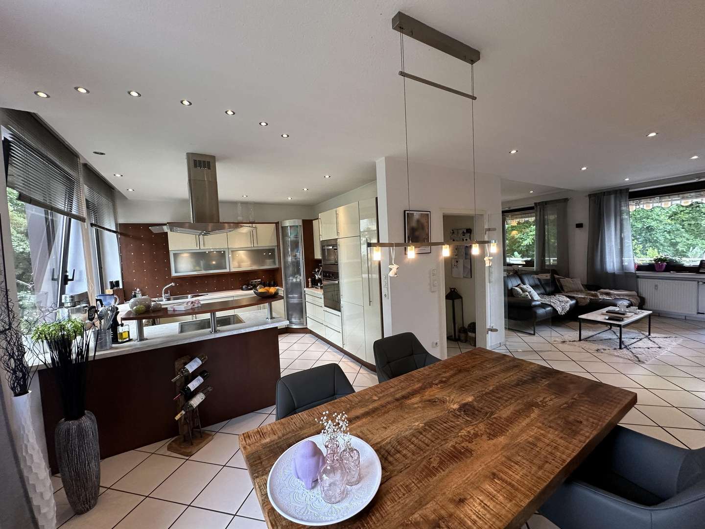 Etagenwohnung in 33689 Bielefeld mit 110m² kaufen