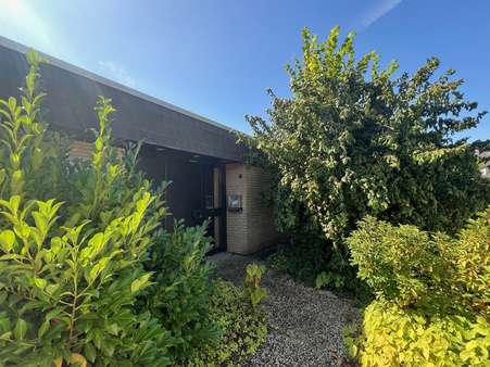 Fronansicht Fronansicht - Bungalow in 33739 Bielefeld mit 107m² kaufen
