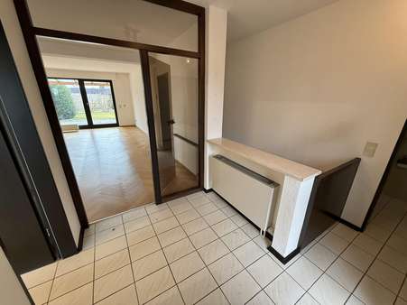 Flur Flur - Bungalow in 33739 Bielefeld mit 107m² kaufen