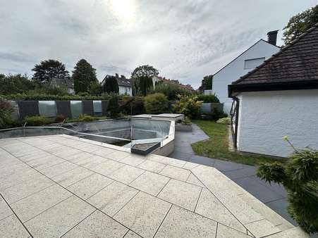 Einfamilienhaus in 33611 Bielefeld mit 262m² kaufen