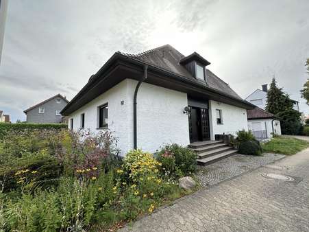 Einfamilienhaus in 33611 Bielefeld mit 262m² kaufen