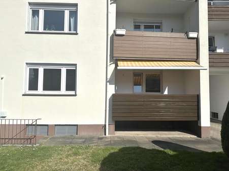 Außenansichten - Erdgeschosswohnung in 33607 Bielefeld mit 70m² kaufen