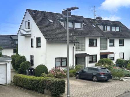 Außenansichten - Dachgeschosswohnung in 33647 Bielefeld mit 51m² kaufen