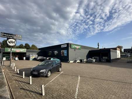 null - Sonstige in 33609 Bielefeld mit 3044m² kaufen