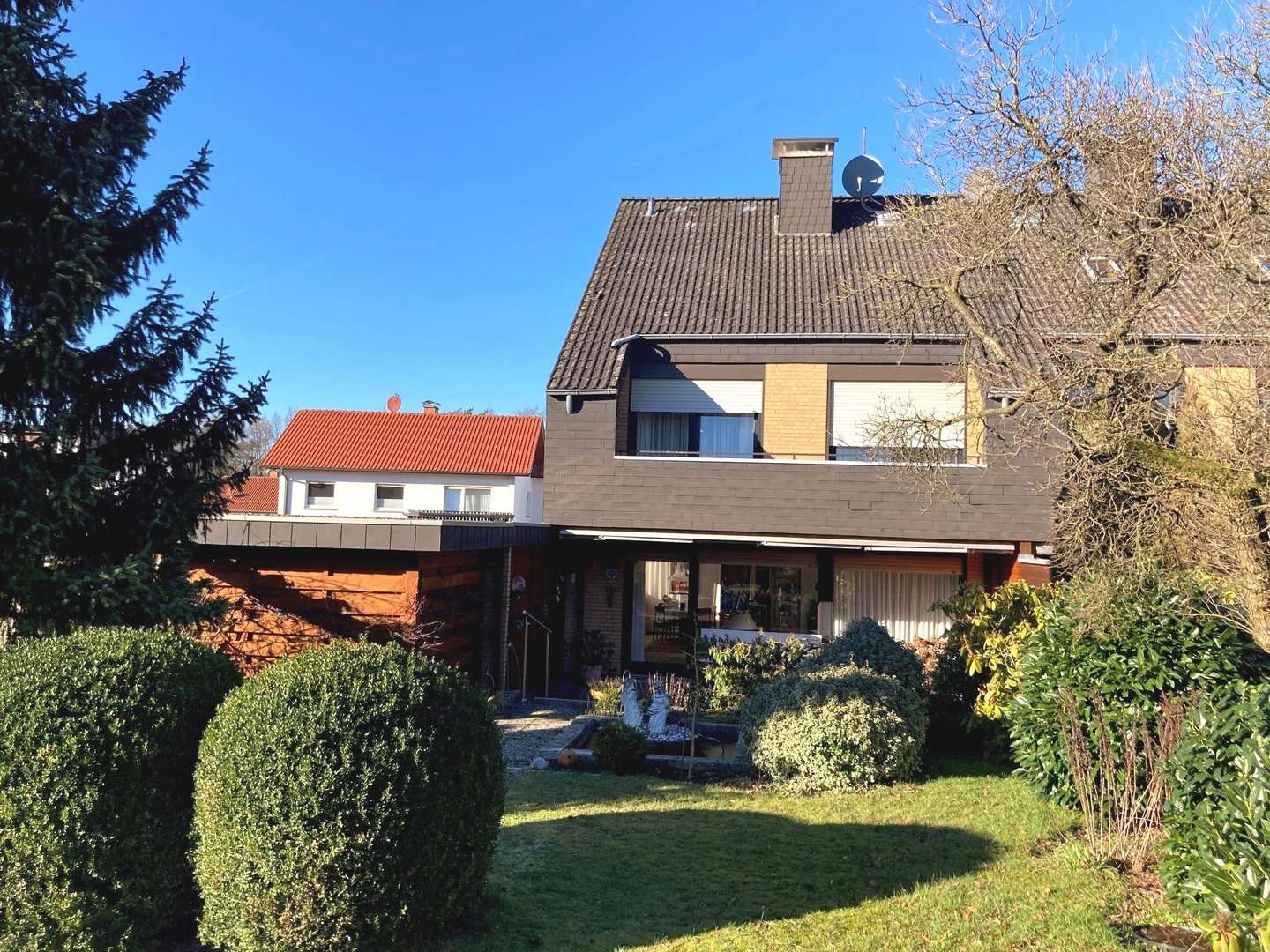 null - Doppelhaushälfte in 33758 Schloß Holte-Stukenbrock mit 120m² günstig kaufen