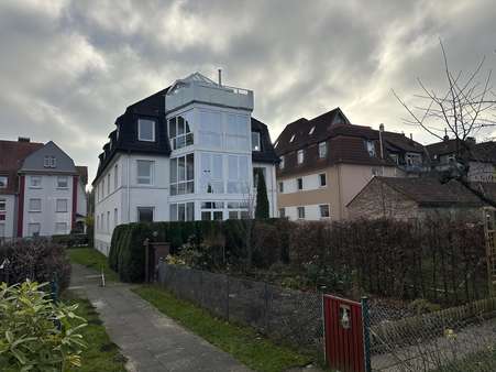 Außenansicht - Dachgeschosswohnung in 33615 Bielefeld mit 128m² kaufen