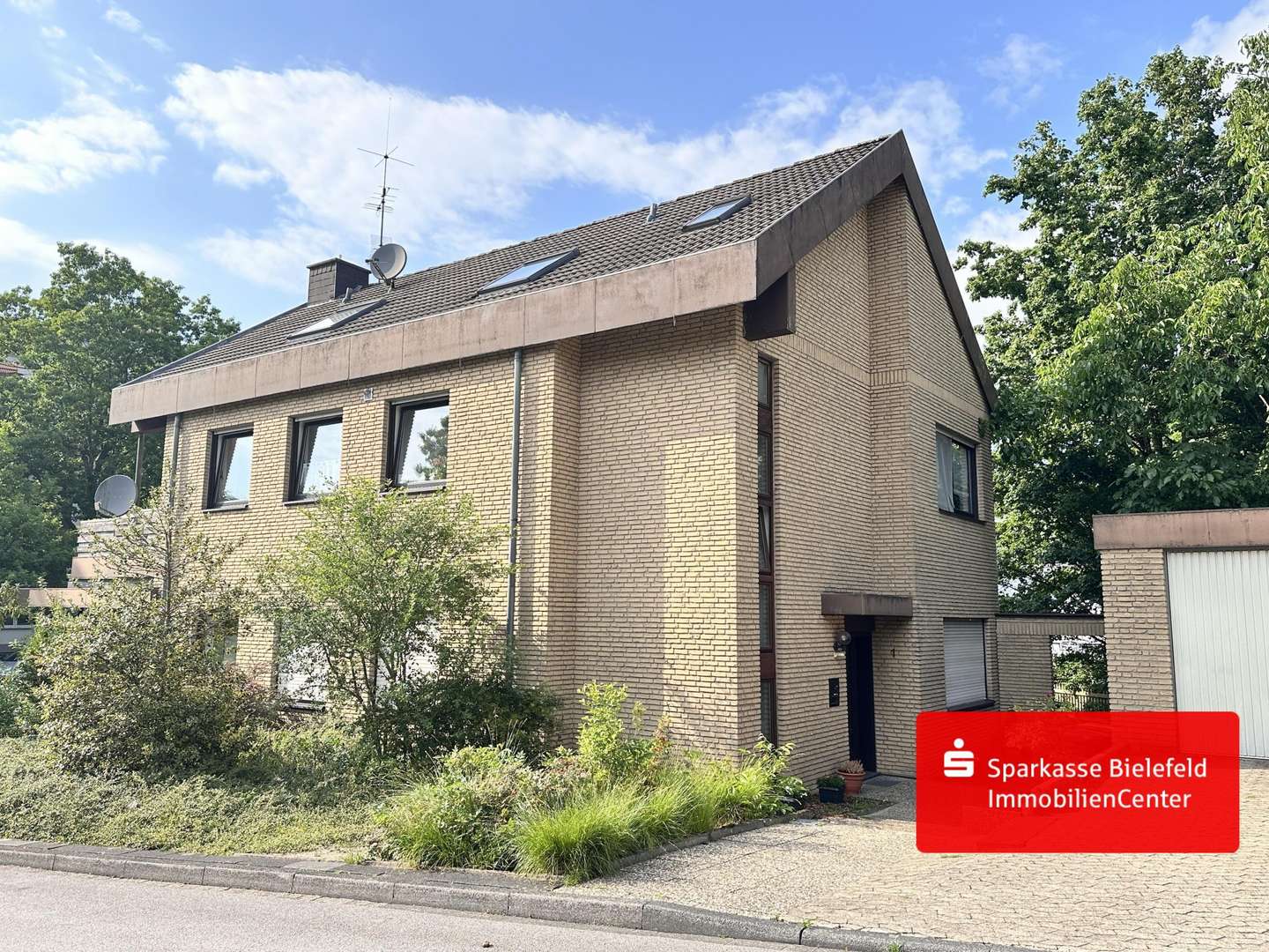 Etagenwohnung in 33659 Bielefeld mit 100m² kaufen