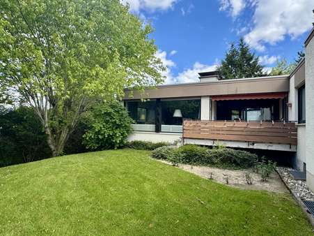 Gartenansicht - Bungalow in 32105 Bad Salzuflen mit 236m² kaufen