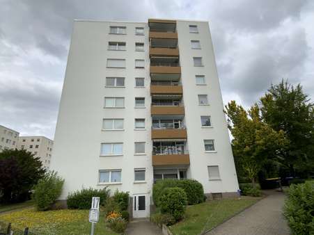 Vom Balkon im 6. OG den Weitblick genießen - Etagenwohnung in 32105 Bad Salzuflen mit 81m² kaufen