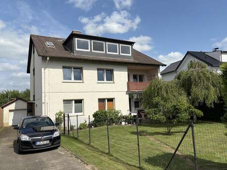 Klassiker in Siedlungslage - Zweifamilienhaus in 32107 Bad Salzuflen mit 198m² kaufen