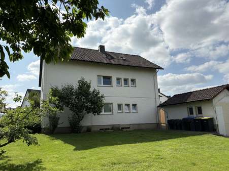 Rückwärtige Ansicht - Zweifamilienhaus in 32107 Bad Salzuflen mit 198m² kaufen