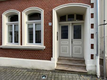 wunderschöner Eingangsbereich - Einfamilienhaus in 32105 Bad Salzuflen mit 100m² kaufen
