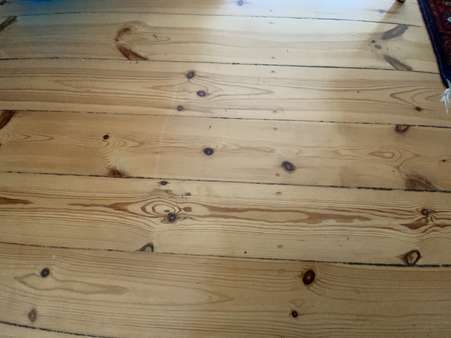 aufgearbeitete Holzdielen in vielen Räumlichkeiten - Mehrfamilienhaus in 32105 Bad Salzuflen mit 330m² kaufen