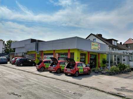 Gewerbeteil vermietet Gewerbeteil vermietet - Mehrfamilienhaus in 32657 Lemgo mit 323m² kaufen
