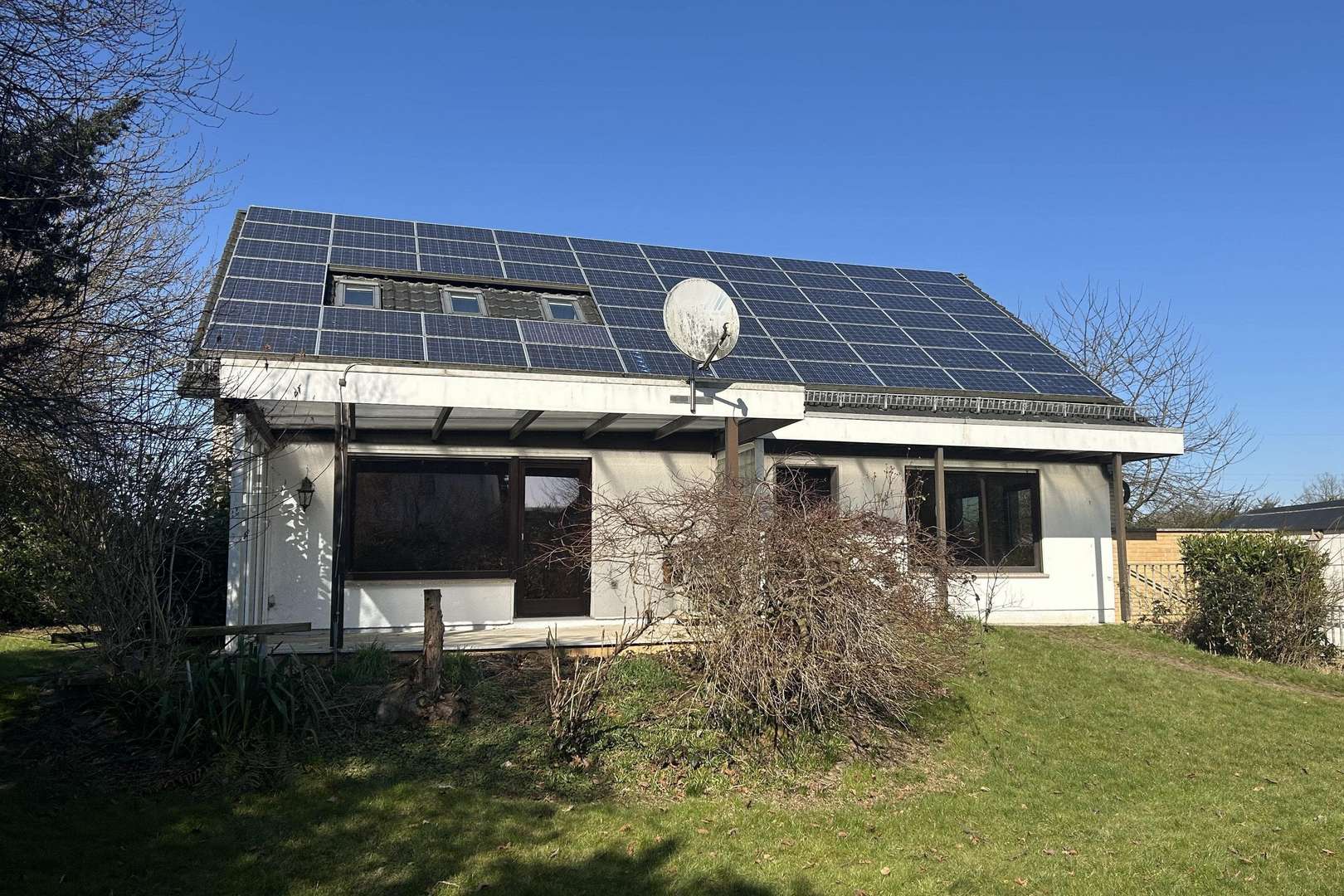 Gartenansicht - Einfamilienhaus in 32694 Dörentrup mit 98m² kaufen