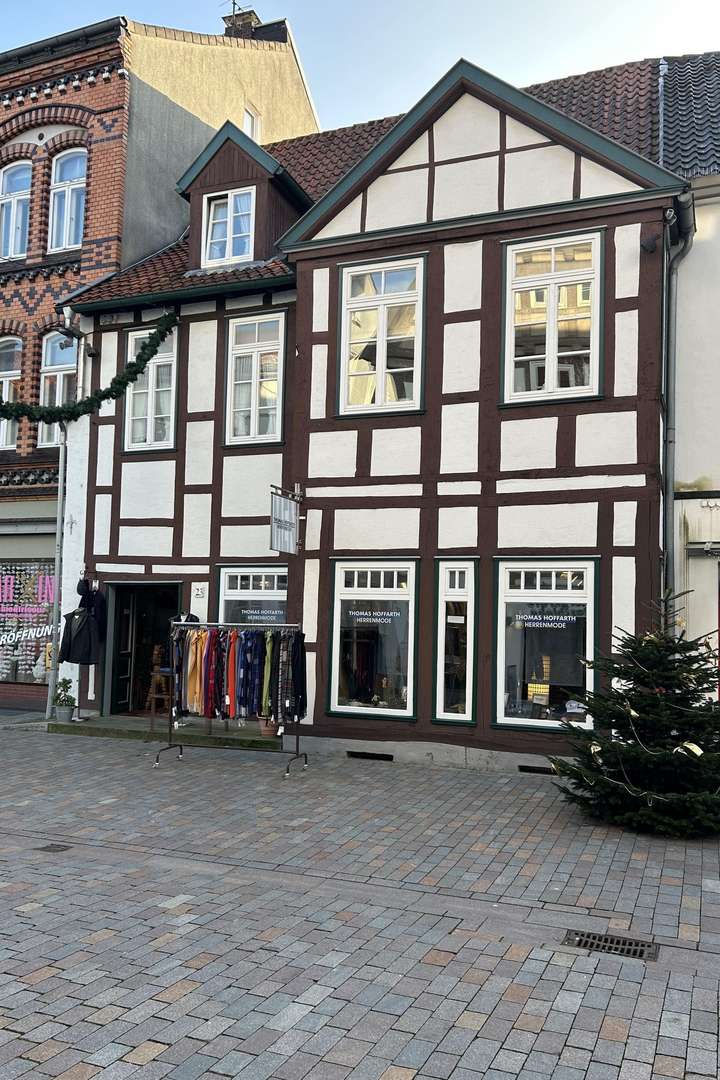Straßenansicht - Mehrfamilienhaus in 32657 Lemgo mit 131m² kaufen